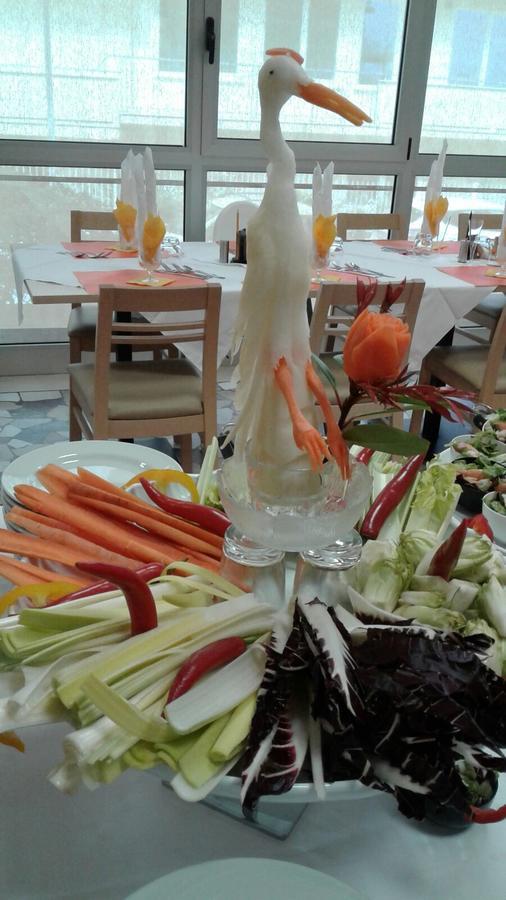 Hotel Sombrero Rimini Bagian luar foto