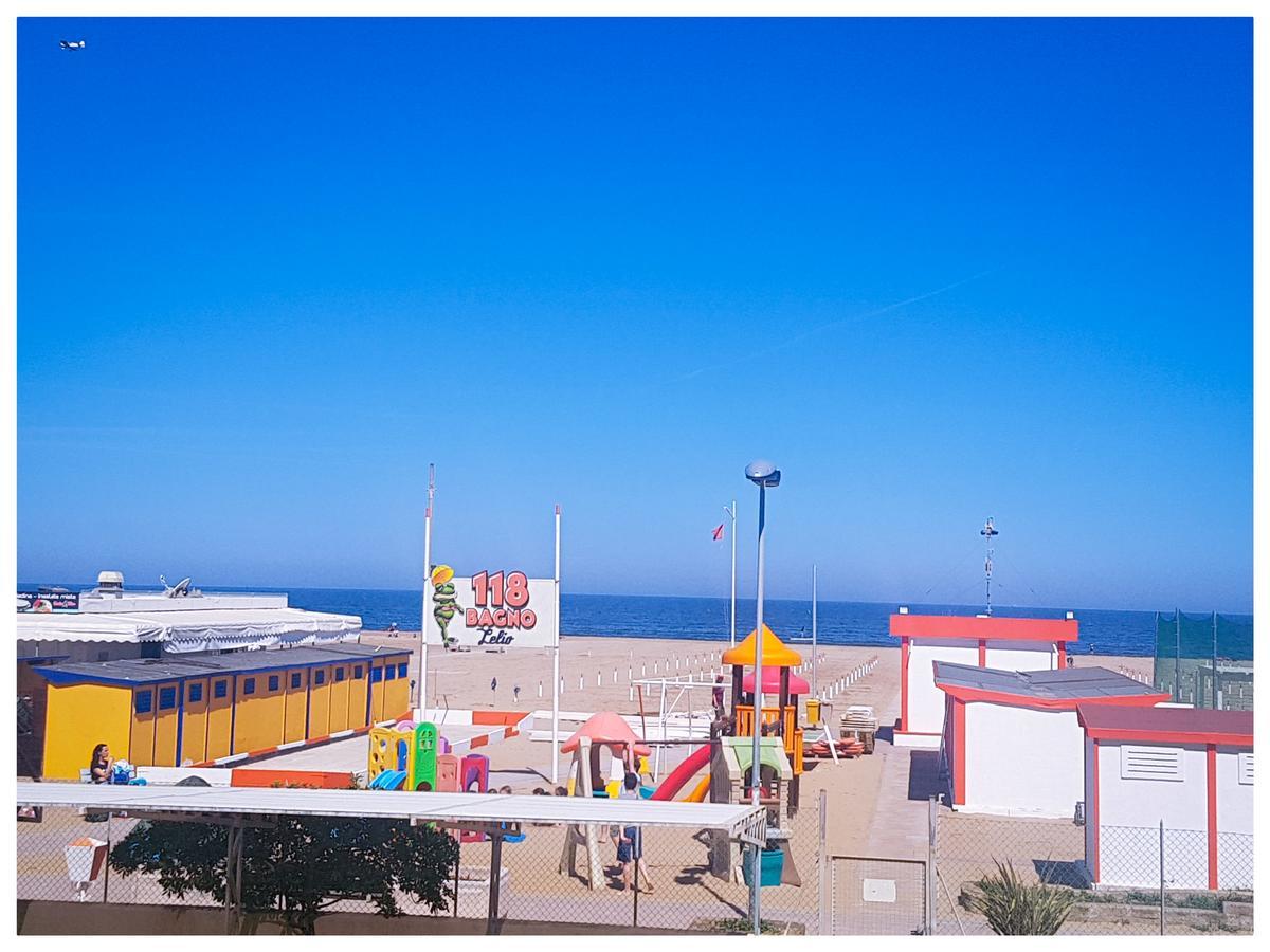 Hotel Sombrero Rimini Bagian luar foto