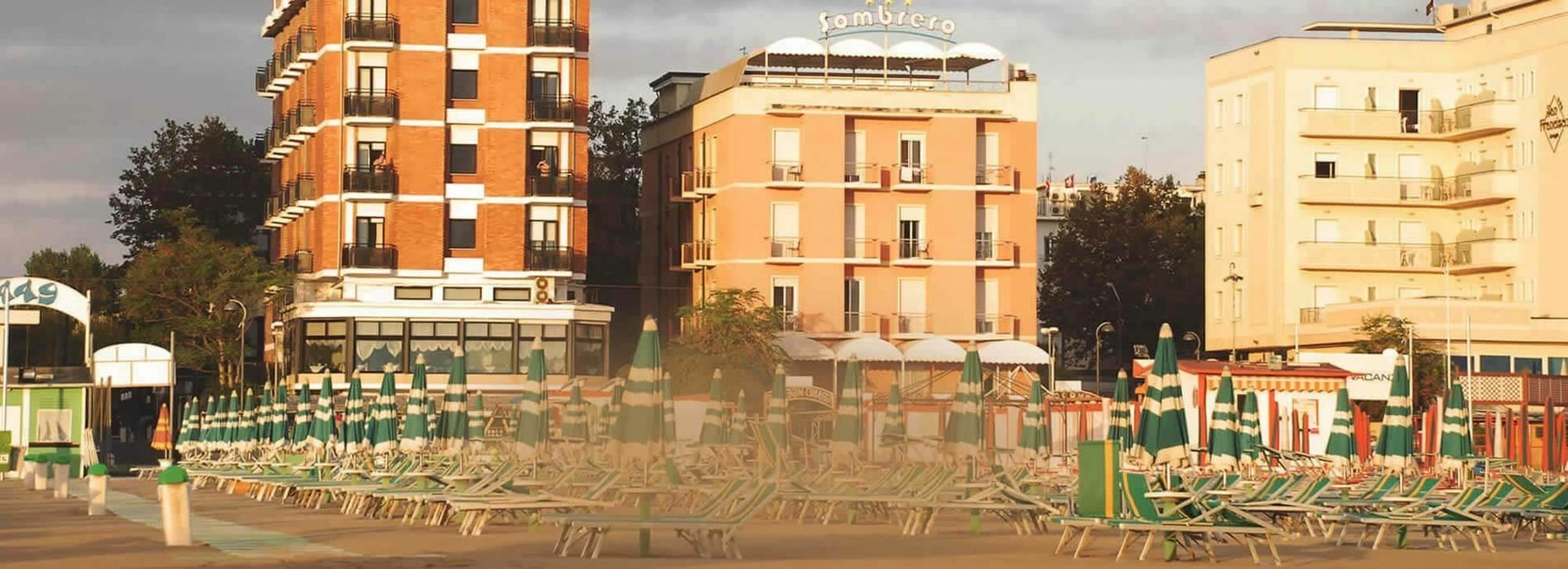 Hotel Sombrero Rimini Bagian luar foto